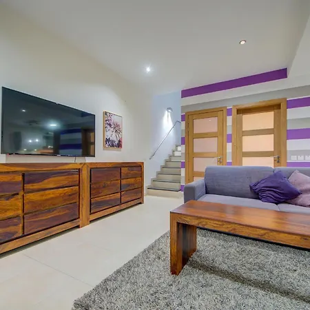 Nyaraló A Lovely 2br With A Private Balcony By 360 Estates *