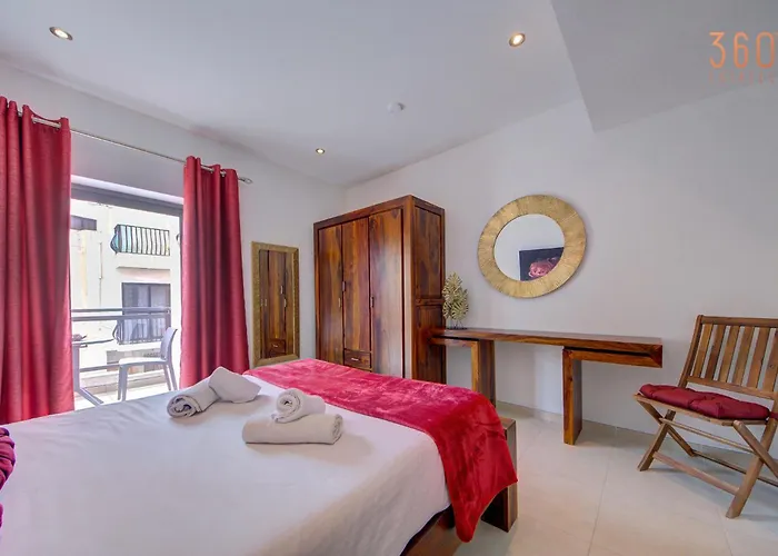 A Lovely 2br With A Private Balcony By 360 Estates *