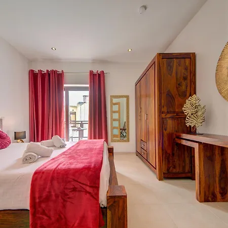 A Lovely 2br With A Private Balcony By 360 Estates